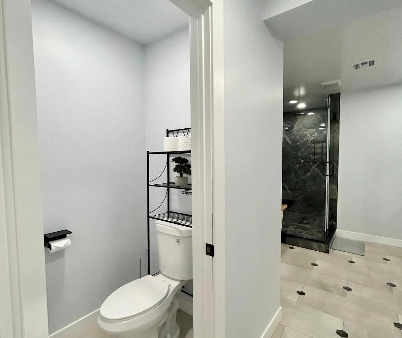 New! Private Lux Home Near Airport, Affordable Az Phoenix