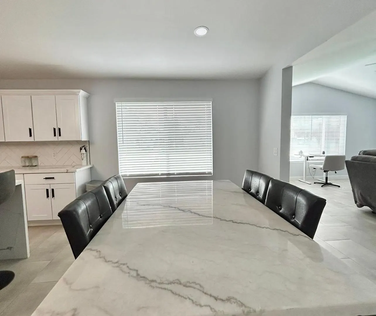 New! Private Lux Home Near Airport, Affordable Az Phoenix